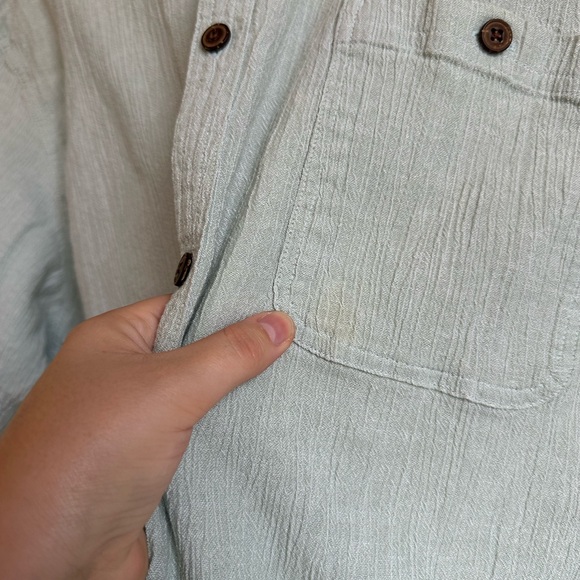 Patagonia Men’s Organic Textured Cotton Button Down Shirt - Picture 12 of 12